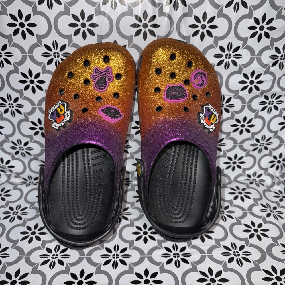 Hocus Pocus Lmtd edition Crocs for Disney Glitter Purple and Gold sz w6 m4